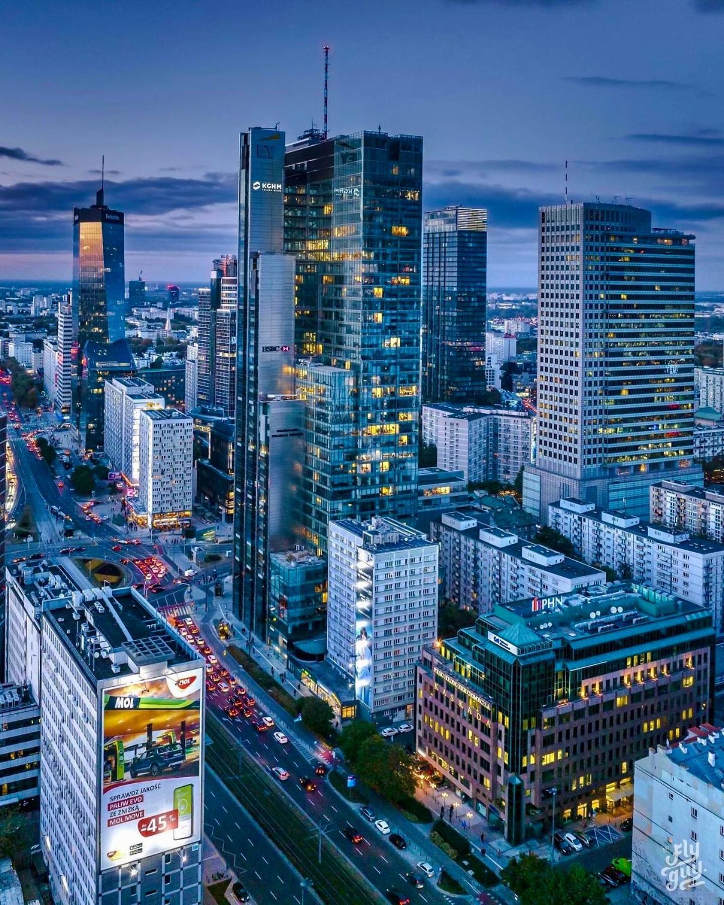 Sawa 7 Wifi8gbs 85'tv 4k Netflix Warszawa