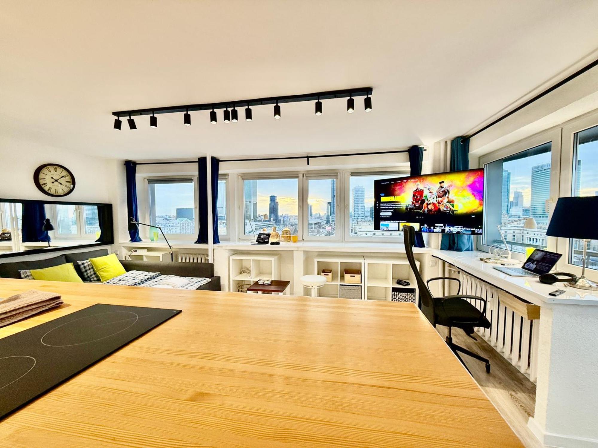 Sawa 7 Wifi8gbs 85'tv 4k Netflix Warszawa
